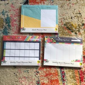 🧜🏼‍♀️3 for $15 item!🧜🏼‍♀️deskplannerpadsse…